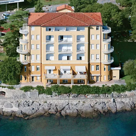 Remisens Premium Ambasador Hotel 4*