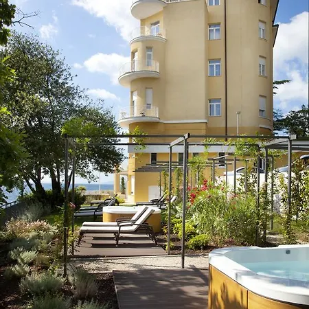 Remisens Premium Ambasador Hotel Opatija