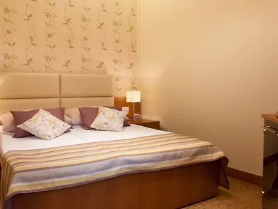 Remisens Premium Ambasador Hotel
